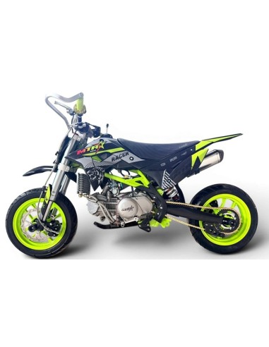 MTR racer r on road