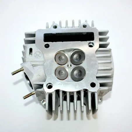 Cylinder head 4 valve for engine zs190/212